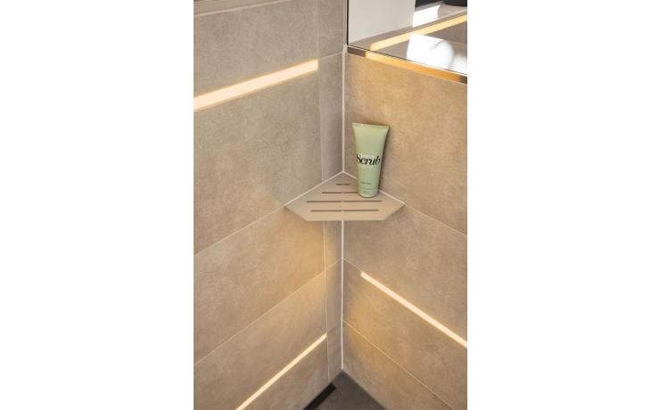 Etagère de douche