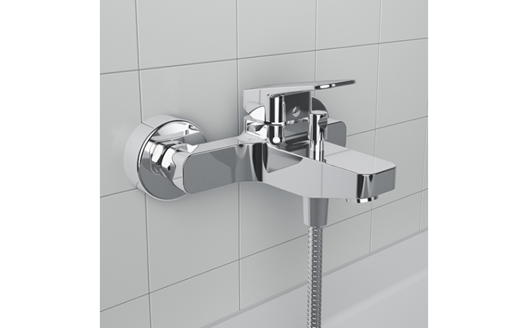 Mitigeur bain / douche mural chrome