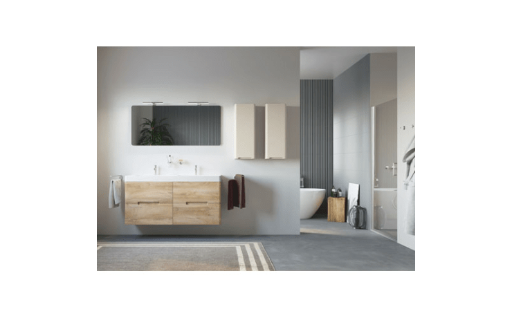 Miroir avec cadre finition type chrome