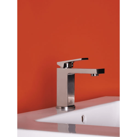 Mitigeur lavabo chrome