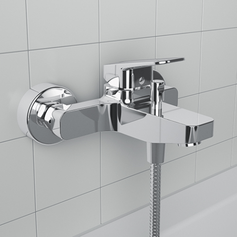 Mitigeur bain / douche mural chrome